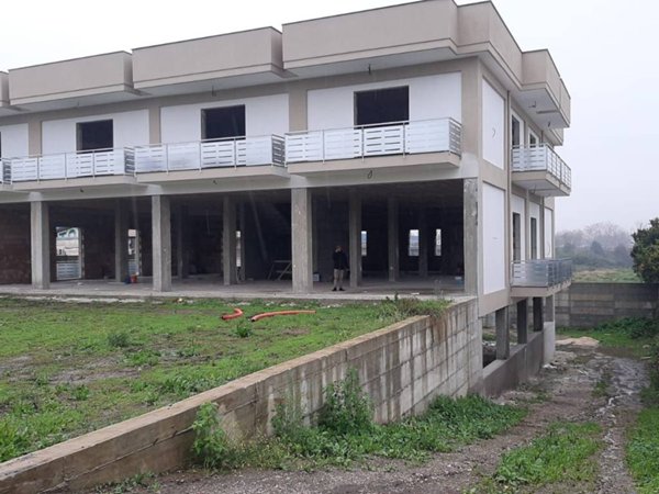 intera palazzina in affitto a Giugliano in Campania