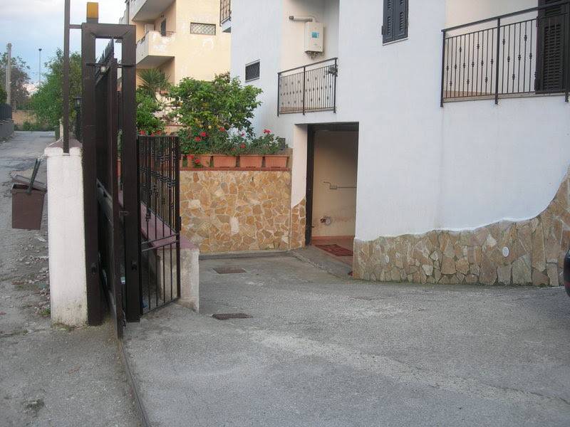 locale commerciale in affitto a Giugliano in Campania in zona Licola