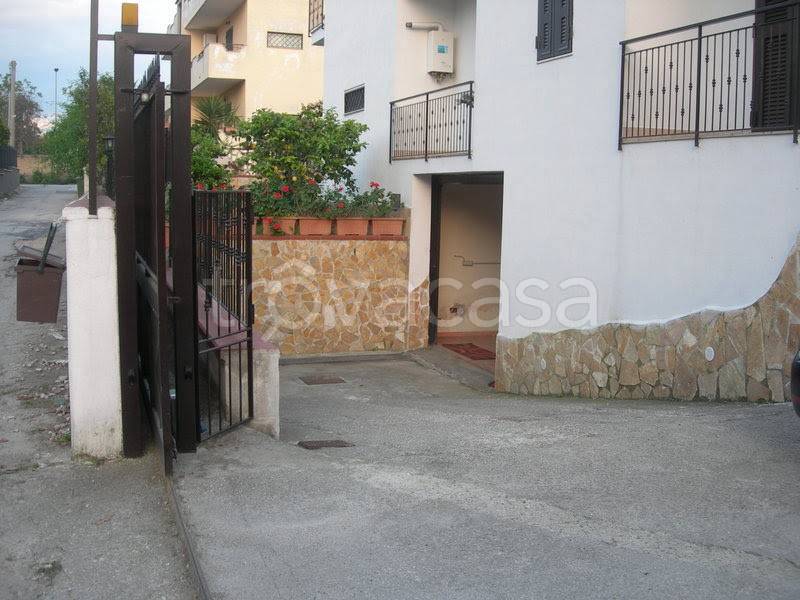 locale commerciale in affitto a Giugliano in Campania in zona Licola