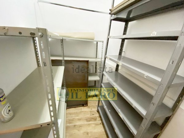locale commerciale in affitto a Giugliano in Campania