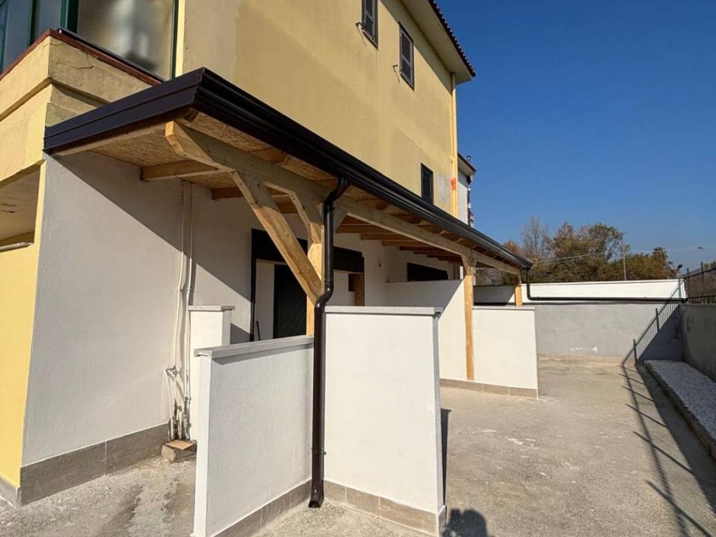appartamento in affitto a Giugliano in Campania in zona Varcaturo