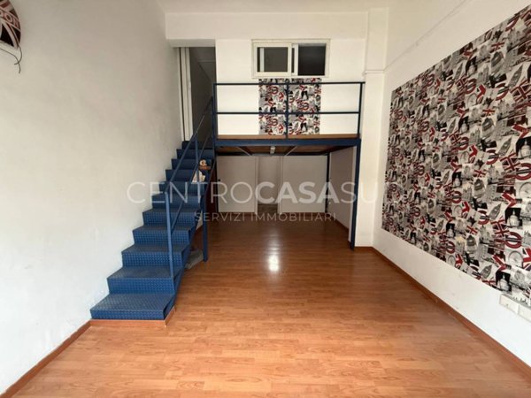 negozio in affitto a Giugliano in Campania