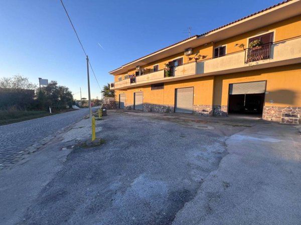 locale commerciale in affitto a Giugliano in Campania in zona Casacelle