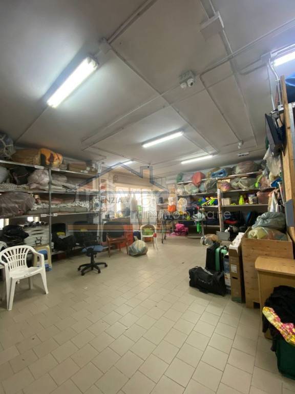 negozio in affitto a Giugliano in Campania