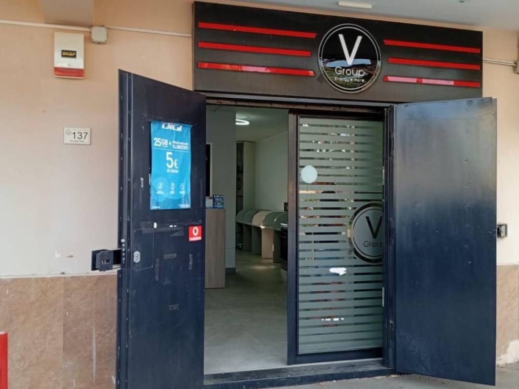 locale commerciale in affitto a Giugliano in Campania in zona Lago Patria