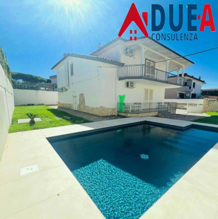 casa indipendente in affitto a Giugliano in Campania in zona Lago Patria