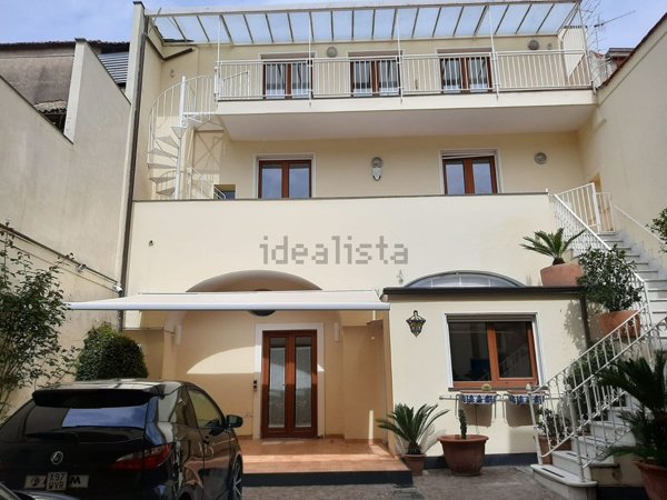 appartamento in affitto a Giugliano in Campania