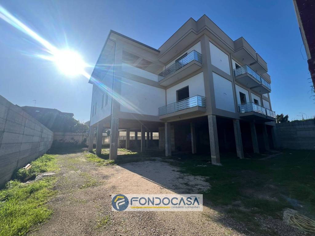 negozio in affitto a Giugliano in Campania