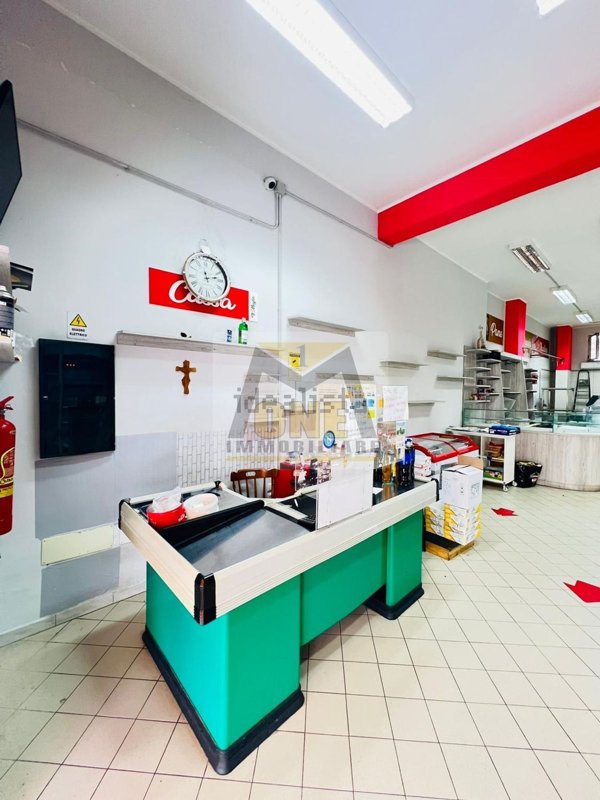 locale commerciale in affitto a Giugliano in Campania in zona Casacelle