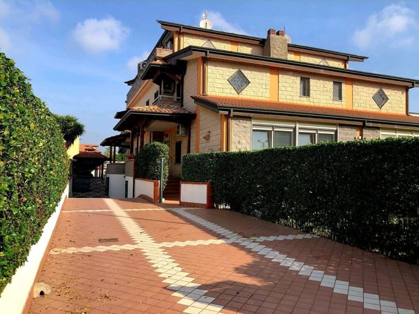 casa indipendente in affitto a Giugliano in Campania in zona Licola