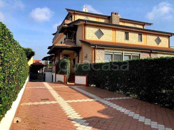 casa indipendente in affitto a Giugliano in Campania in zona Licola