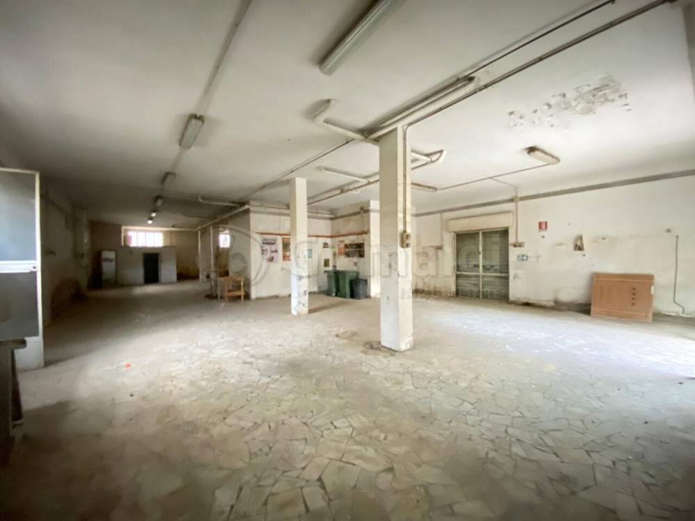 ufficio in affitto a Giugliano in Campania