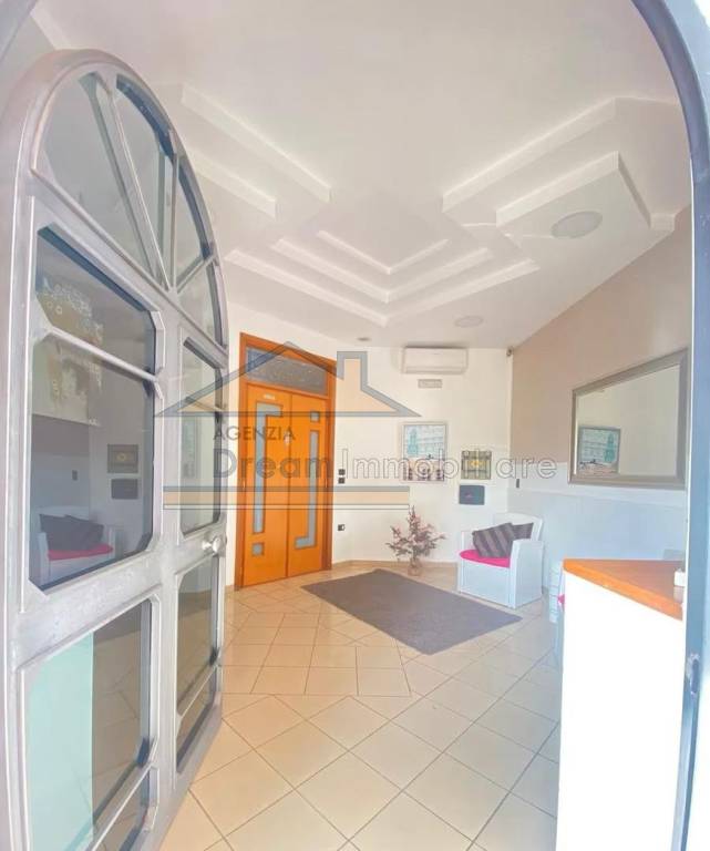 ufficio in affitto a Giugliano in Campania