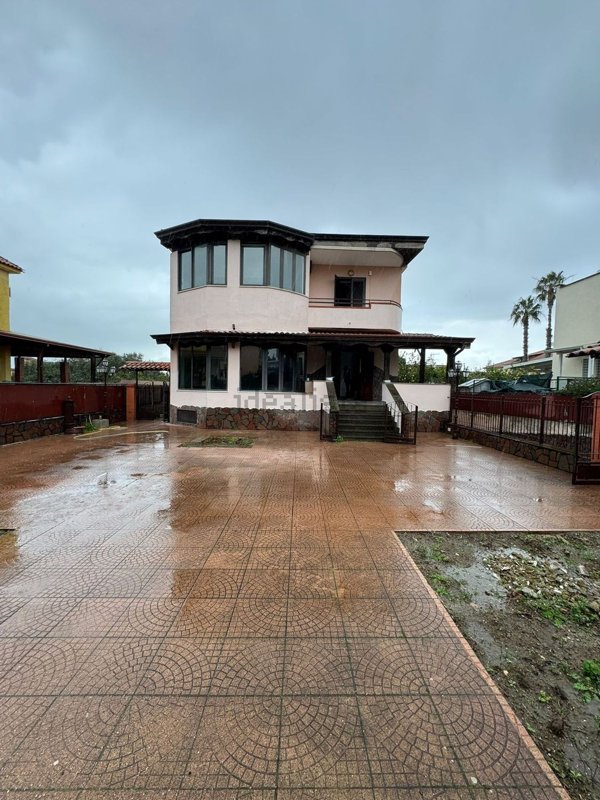 casa indipendente in affitto a Giugliano in Campania in zona Licola