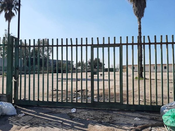 locale commerciale in affitto a Giugliano in Campania in zona Ponte Riccio