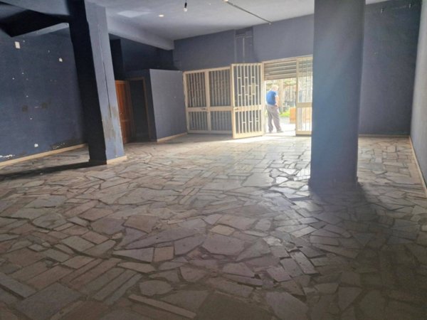 negozio in affitto a Giugliano in Campania