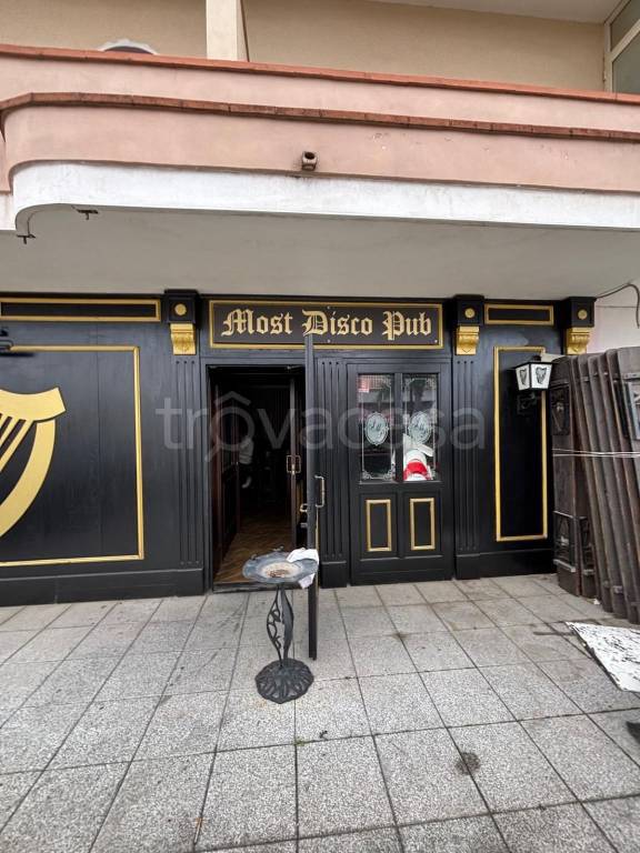 negozio in affitto a Giugliano in Campania in zona Licola