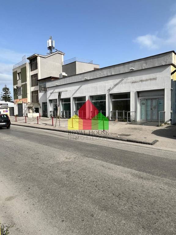 negozio in affitto a Giugliano in Campania