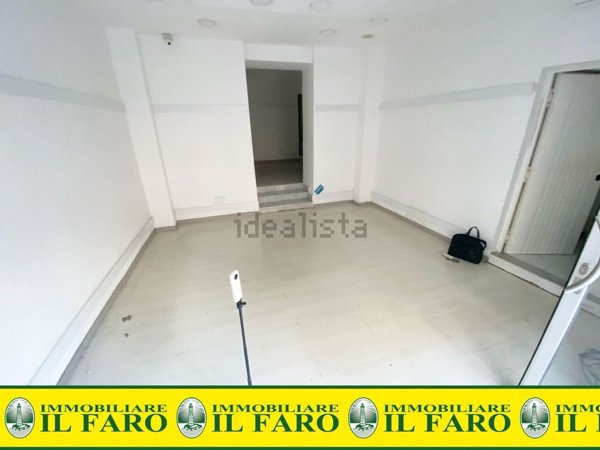 locale commerciale in affitto a Giugliano in Campania