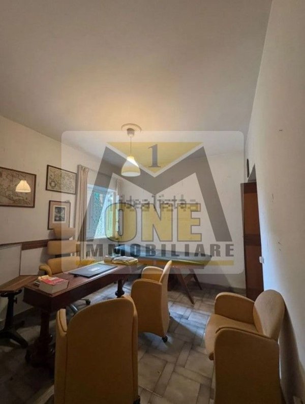 ufficio in affitto a Giugliano in Campania