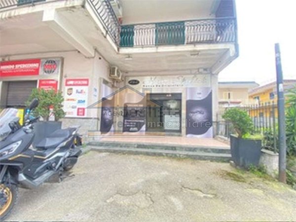 locale commerciale in affitto a Giugliano in Campania