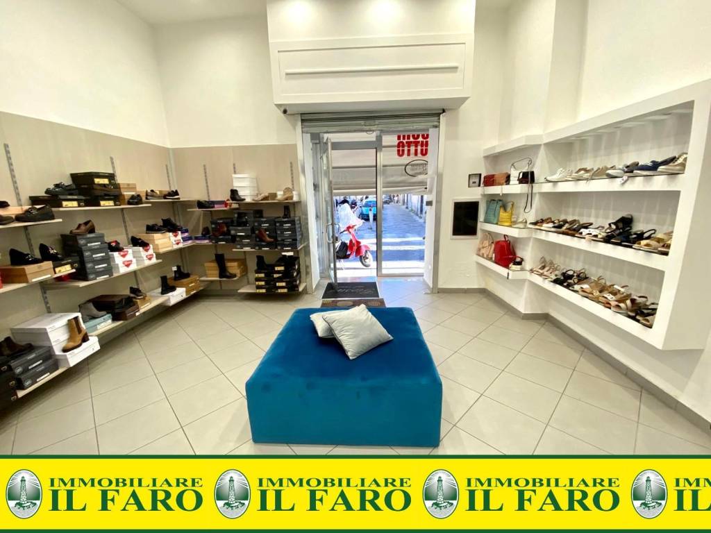 negozio in affitto a Giugliano in Campania