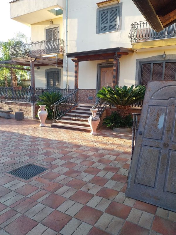 casa indipendente in affitto a Giugliano in Campania