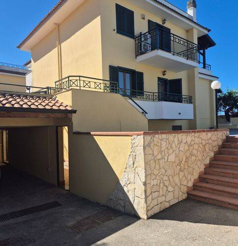 casa indipendente in affitto a Giugliano in Campania in zona Licola