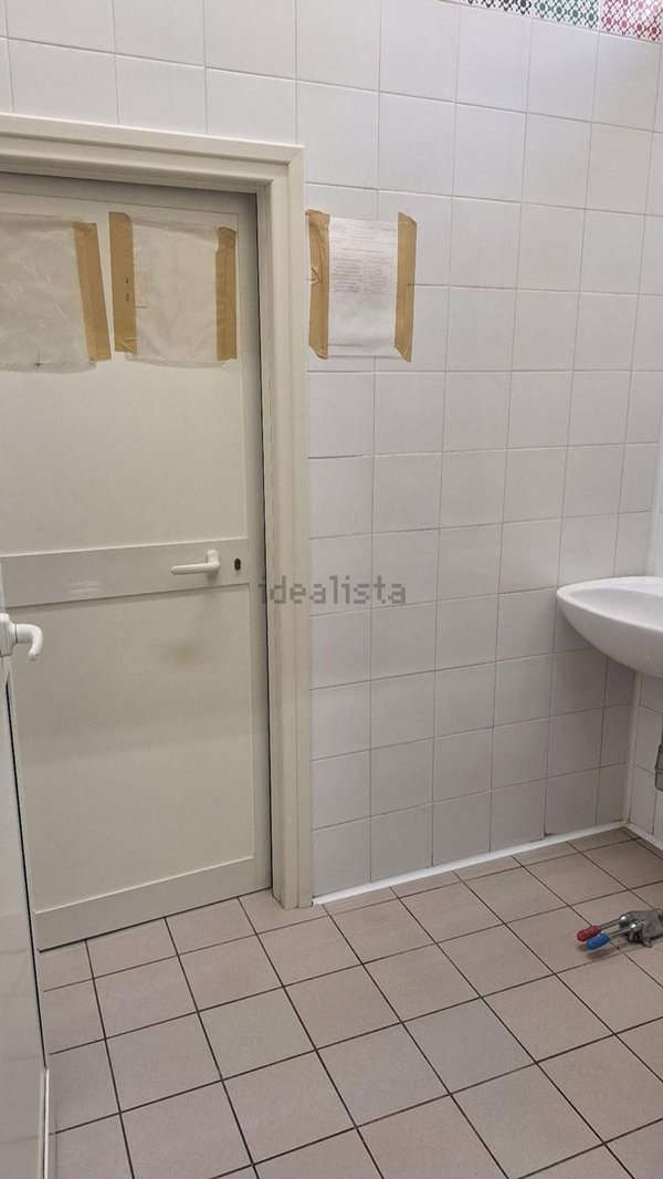 locale commerciale in affitto a Giugliano in Campania