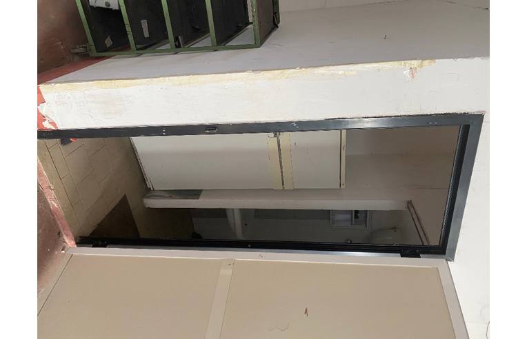 locale commerciale in affitto a Giugliano in Campania