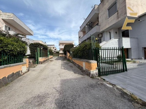 casa indipendente in affitto a Giugliano in Campania in zona Varcaturo