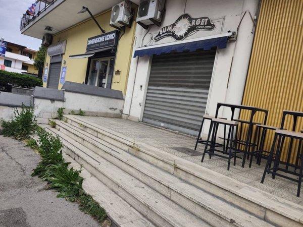 negozio in affitto a Giugliano in Campania