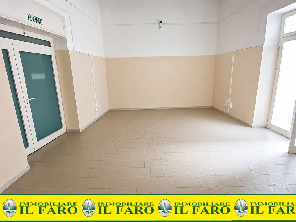 ufficio in affitto a Giugliano in Campania
