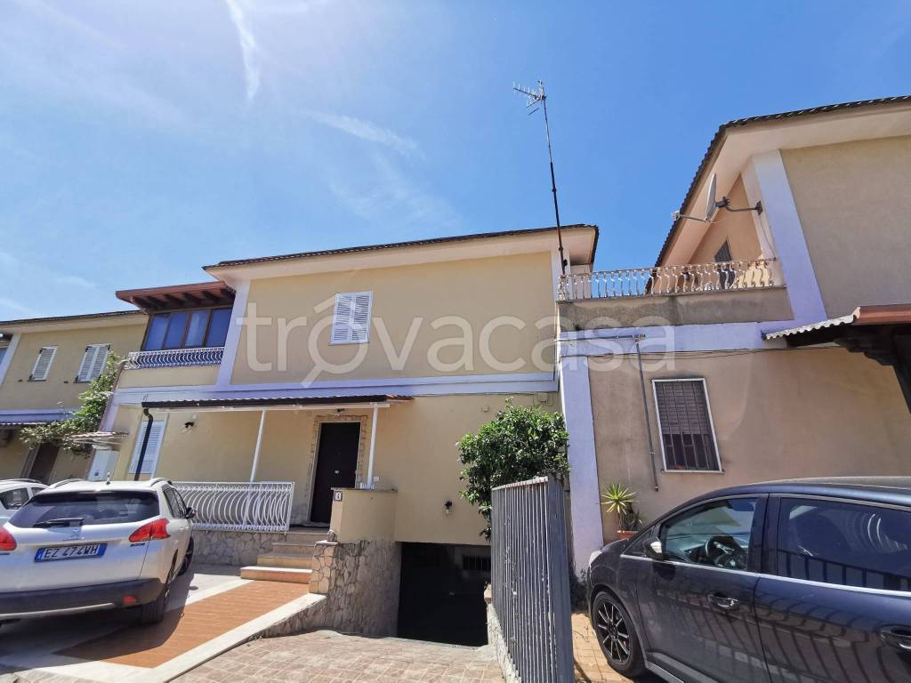 casa indipendente in affitto a Giugliano in Campania