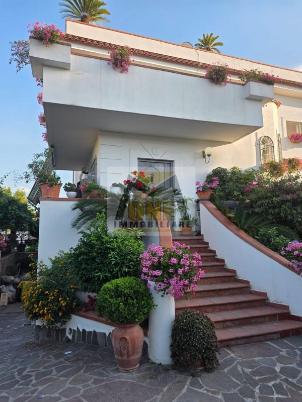 casa indipendente in affitto a Giugliano in Campania