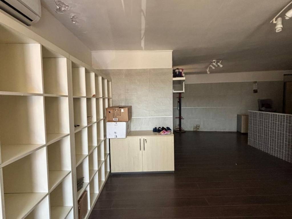 ufficio in affitto a Giugliano in Campania in zona Lago Patria