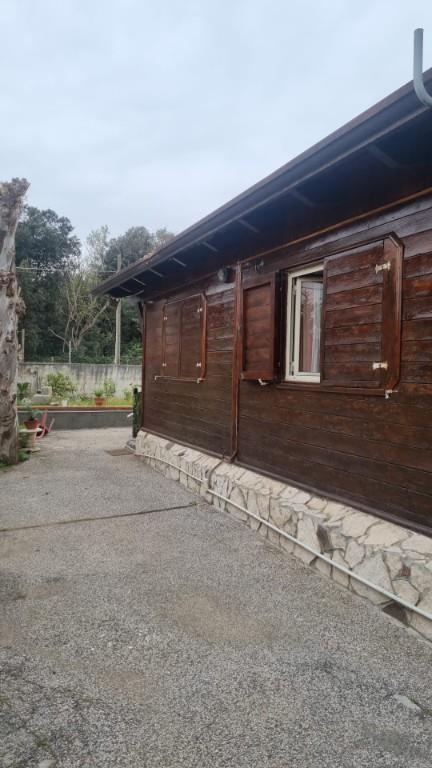 casa indipendente in affitto a Giugliano in Campania in zona Licola