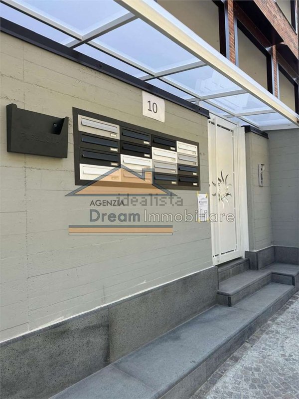 box auto in affitto a Giugliano in Campania