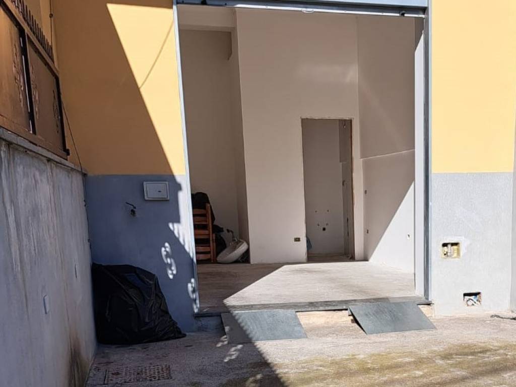 negozio in affitto a Gragnano