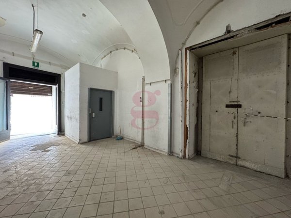 negozio in affitto a Gragnano