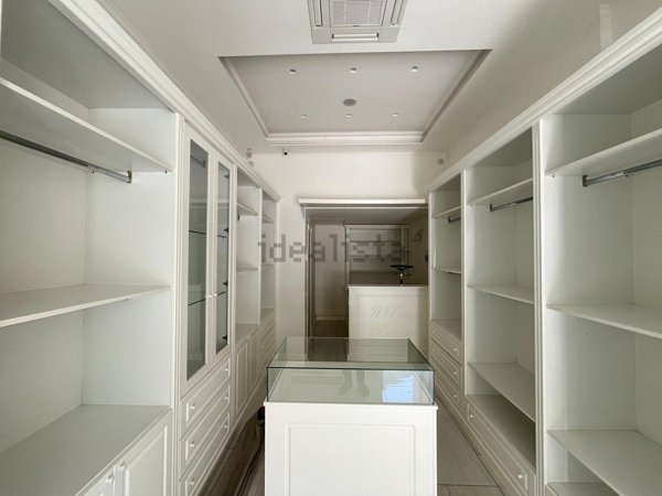 locale commerciale in affitto a Gragnano