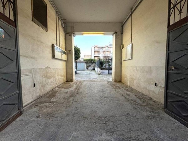 negozio in affitto a Grumo Nevano