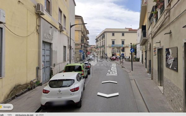 locale commerciale in affitto a Grumo Nevano