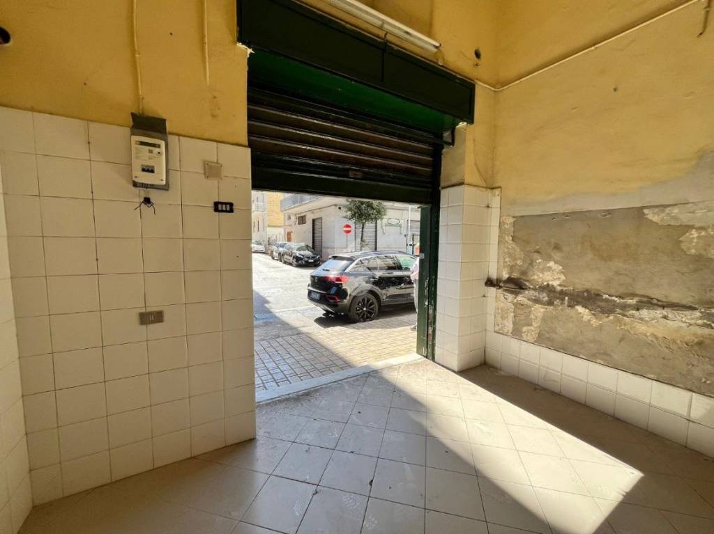 negozio in affitto a Grumo Nevano