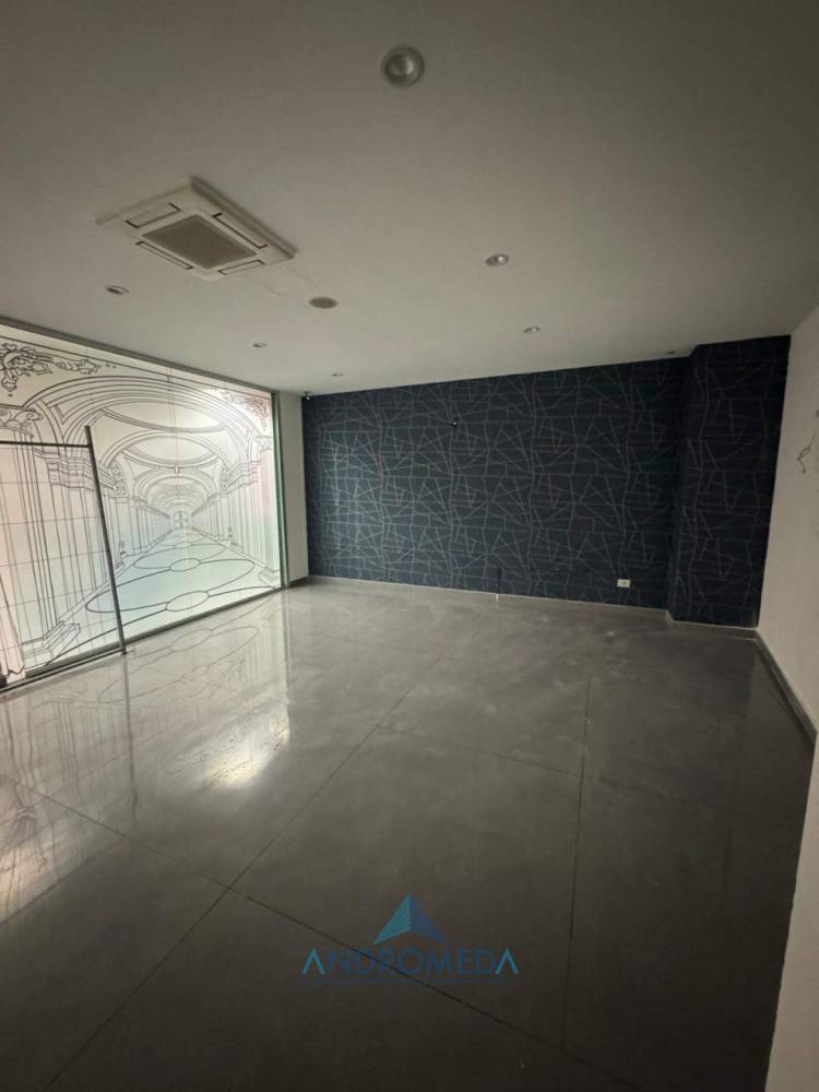 locale commerciale in affitto a Grumo Nevano