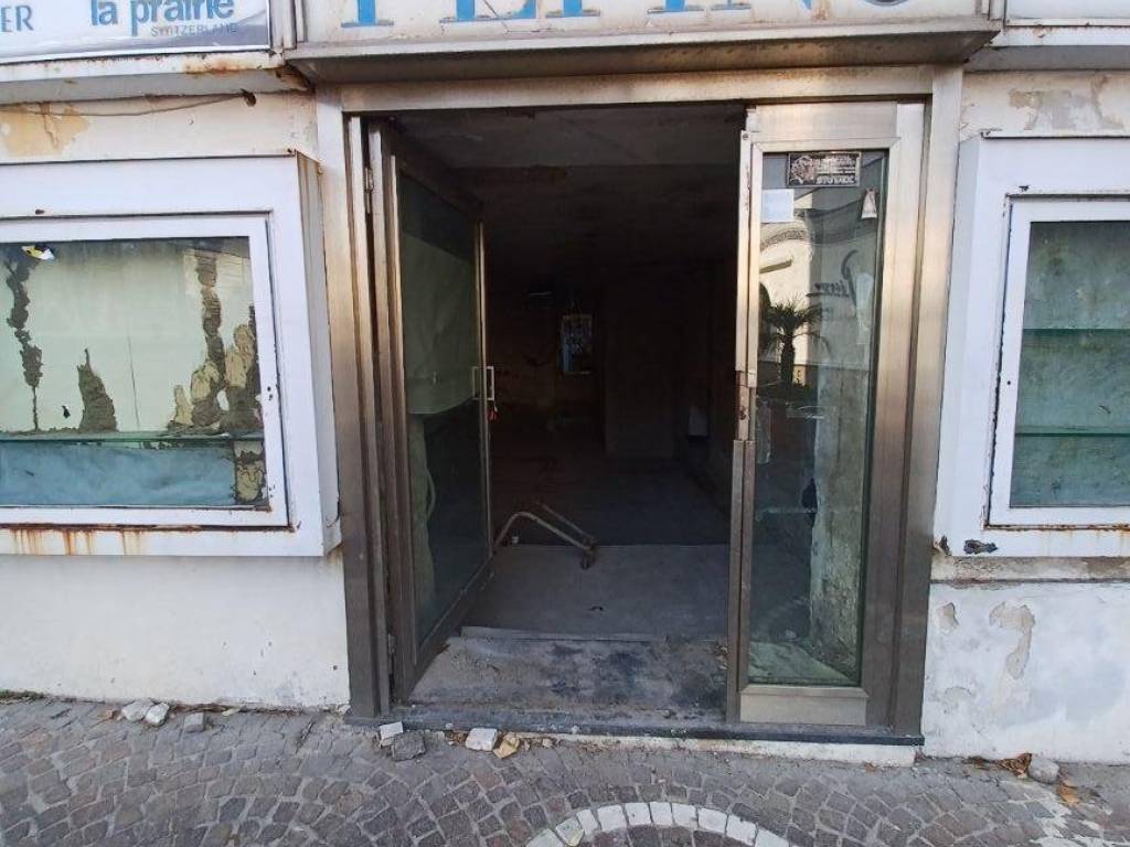 negozio in affitto ad Ischia