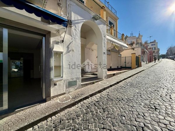 negozio in affitto ad Ischia