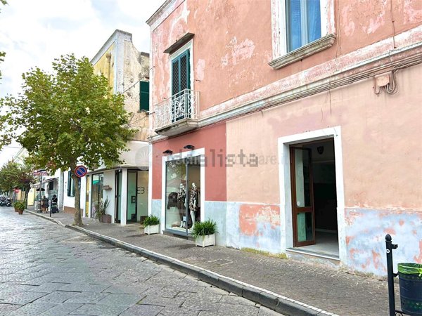 negozio in affitto ad Ischia
