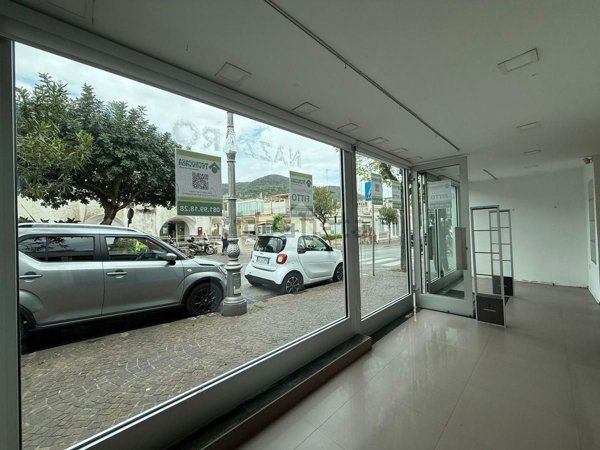 locale commerciale in affitto ad Ischia