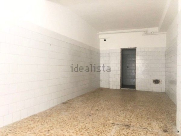 locale commerciale in affitto a Marano di Napoli in zona Centro Città